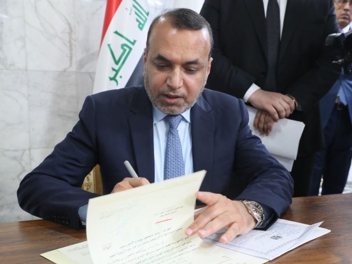 وزير العمل من كربلاء يعلن دخول وثيقة التعاون مع مؤسسة وارث الخيرية حيز التنفيذ