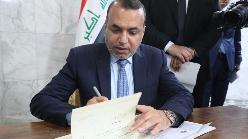 وزير العمل من كربلاء يعلن دخول وثيقة التعاون مع مؤسسة وارث الخيرية حيز التنفيذ