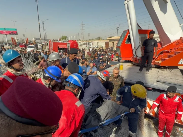 فرق الدفاع المدني تنهي أعمالها بجسر العطيشي بكربلاء المقدسة وتعلن إنقاذ 7 أشخاص وانتشال جثتين