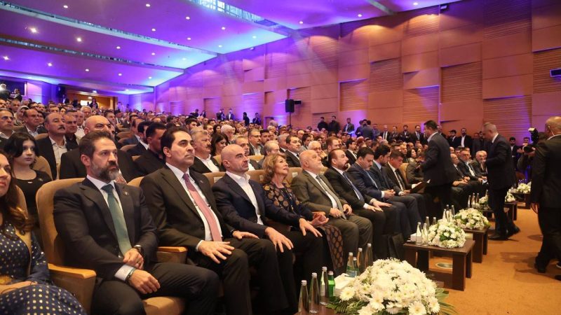 المندلاوي يُشارك في المراسم الخاصة بالذكرى الثامنة لرحيل جلال طالباني في السليمانية