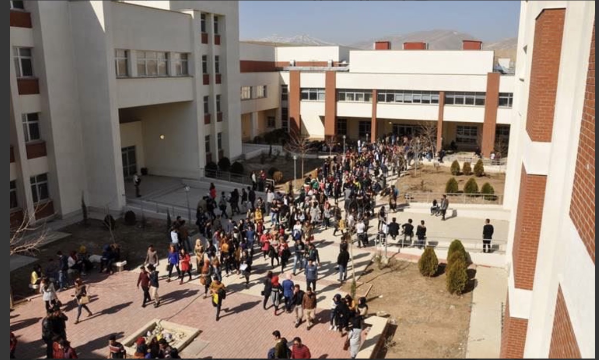 تصل الى 25 ألفا.. قرار بمنع التدخين في الجامعات وغرامات مالية للمخالفين