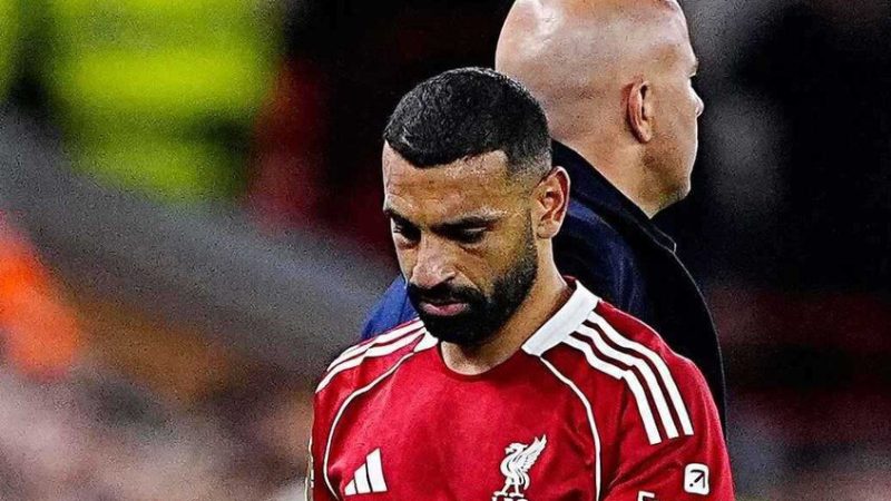 محمد صلاح يحذف صورته بقميص ليفربول.. وآرني سلوت يوجه رسالة