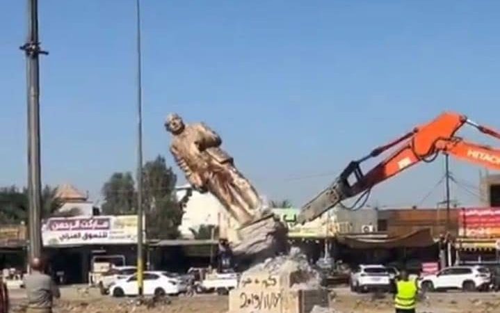 وزارة الثقافة تستنكر هدم تمثال العلّامة مصطفى جواد وتعدّه اعتداءً على الذاكرة الوطني