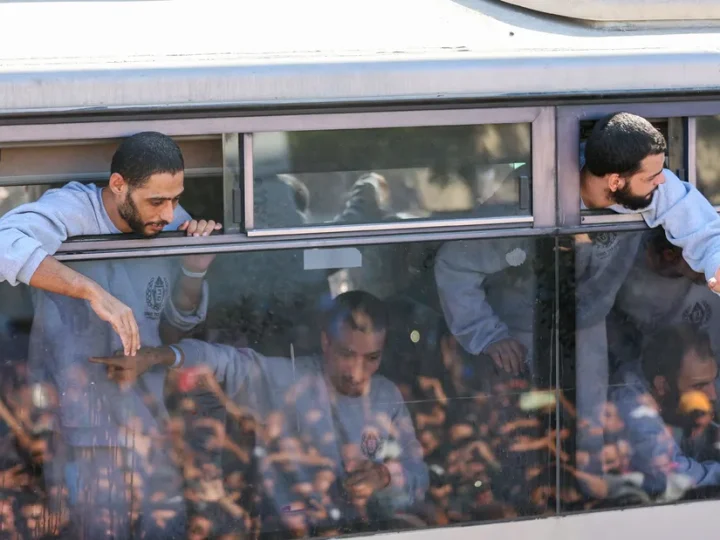إسرائيل تعلن الإفراج عن 1966 أسيرا فلسطينيا