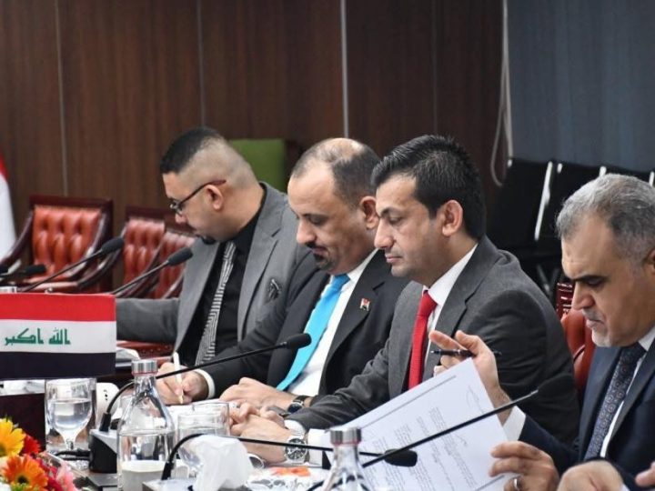 العمل : لا مكان للعمالة الأجنبية غير المنظمة.. وشرط حصري للاستقدام