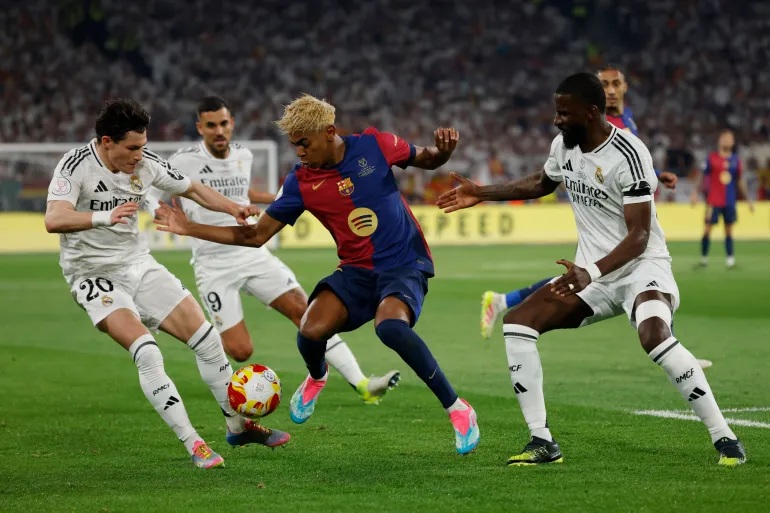 برشلونة يستعيد صدارة الدوري الاسباني