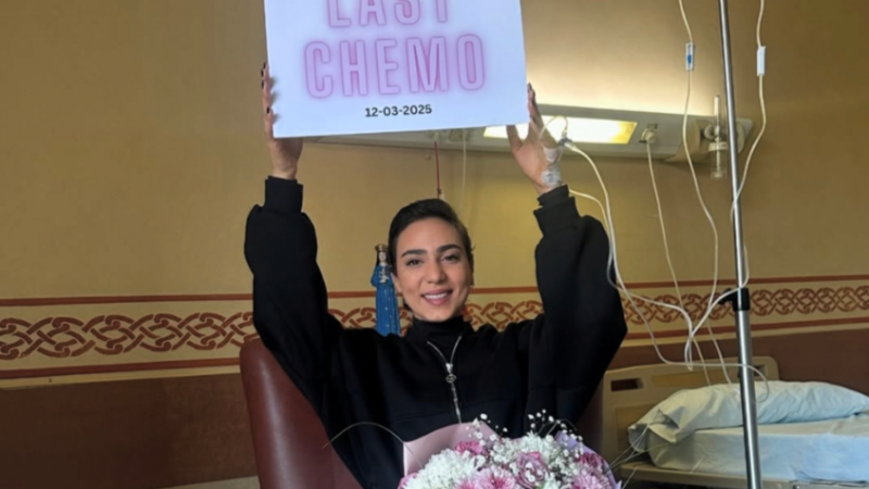 إعلامية لبنانية تعلن إصابتها بالسرطان خلال بث مباشر.. وتودع المشاهدين بطريقة مؤثرة