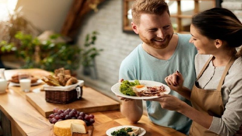 12 مادة غذائية تعزز خصوبة الرجال