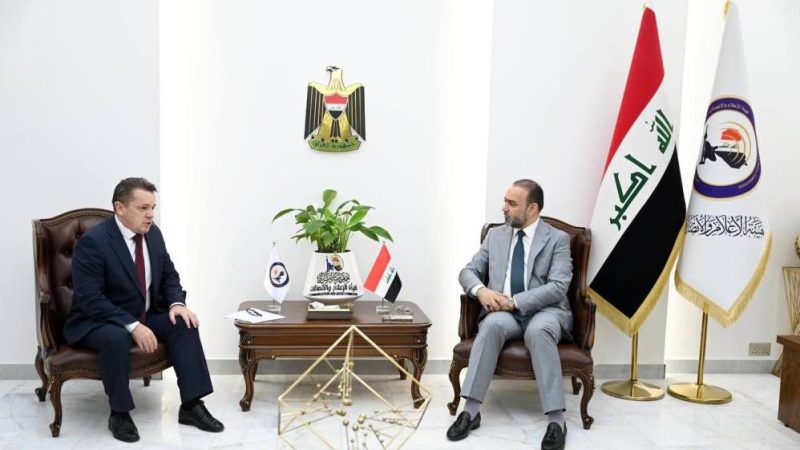 أبو رغيف يبحث مع السفير الأوكراني التعاون في الاتصالات ومكافحة الأخبار المضللة