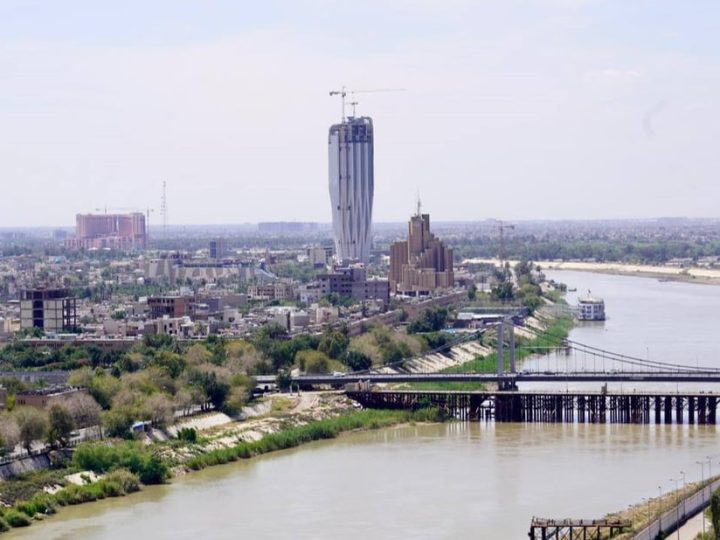 طقس العراق : انخفاض طفيف في درجات الحرارة مع فرصة لهطول زخات مطر خفيفة في دهوك واربيل