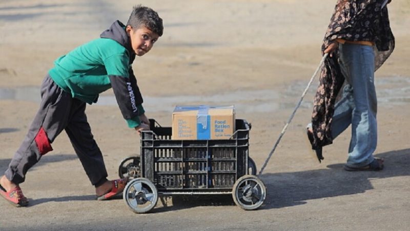 بالصورة.. ” أمن المقاومة ” يحذر من علب مموهة كأغذية محفوظة في قطاع غزة