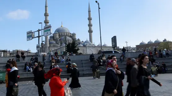 انخفاض عدد المواليد يقلق السلطات التركية.. وزيرة تحذّر