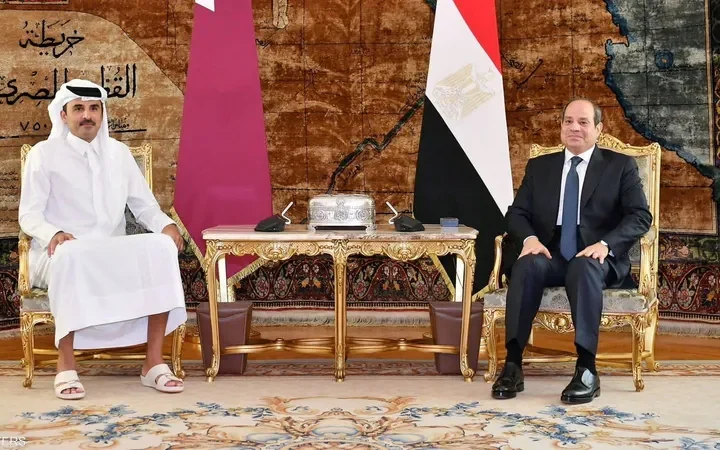 مصر وقطر تؤكدان دعم جهود وقف إطلاق النار في غزة وتنسقان حول خطة ترامب للتسوية
