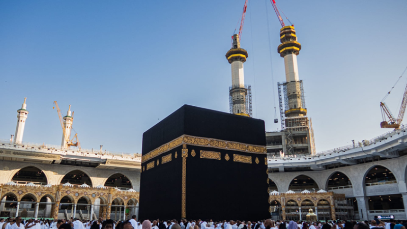 مسيحية مصرية تفوز برحلة عمرة للبيت الحرام.. ورد فعل مفاجئ