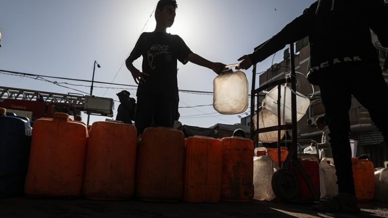 “أطباء بلا حدود” تحذر من انهيار الوضع الإنساني في غزة رغم وقف إطلاق النار