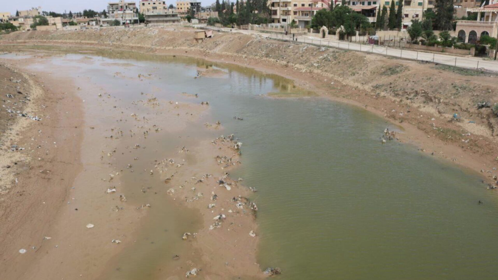 ” نهر العاصي ” يجف لأول مرة في تاريخ سوريا