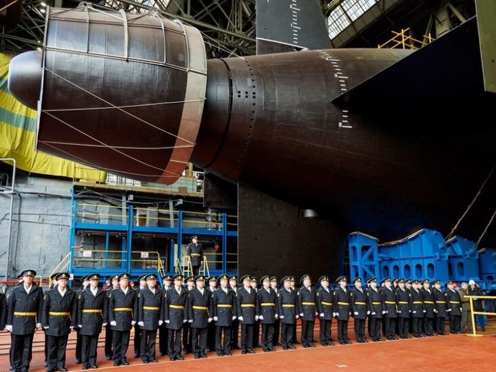 بوتين يكشف تفاصيل غواصة تحمل “سلاح يوم القيامة”