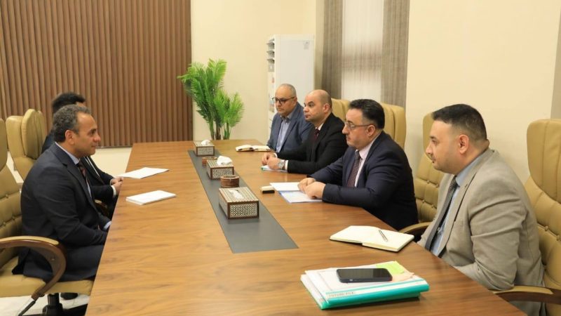 النزاهة والـ(UNDP) يبحثان تنسيق الجهود الثنائية والدولية لاستراد الأموال المهربة