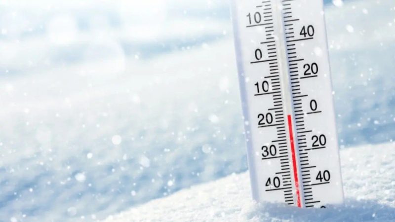 “كانونان” قطبيان.. زمهرير قاري يكسي أوروبا وروسيا بالأبيض ويمتد للعراق