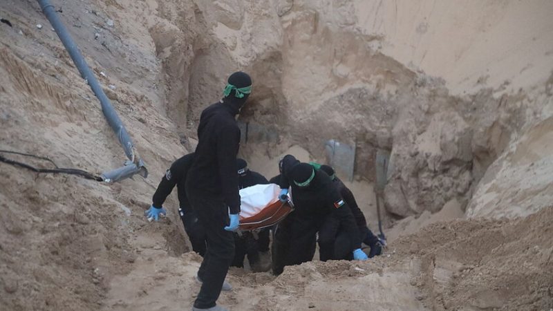 وزير الدفاع الإسرائيلي يوجه الجيش بتدمير كافة الأنفاق في غزة