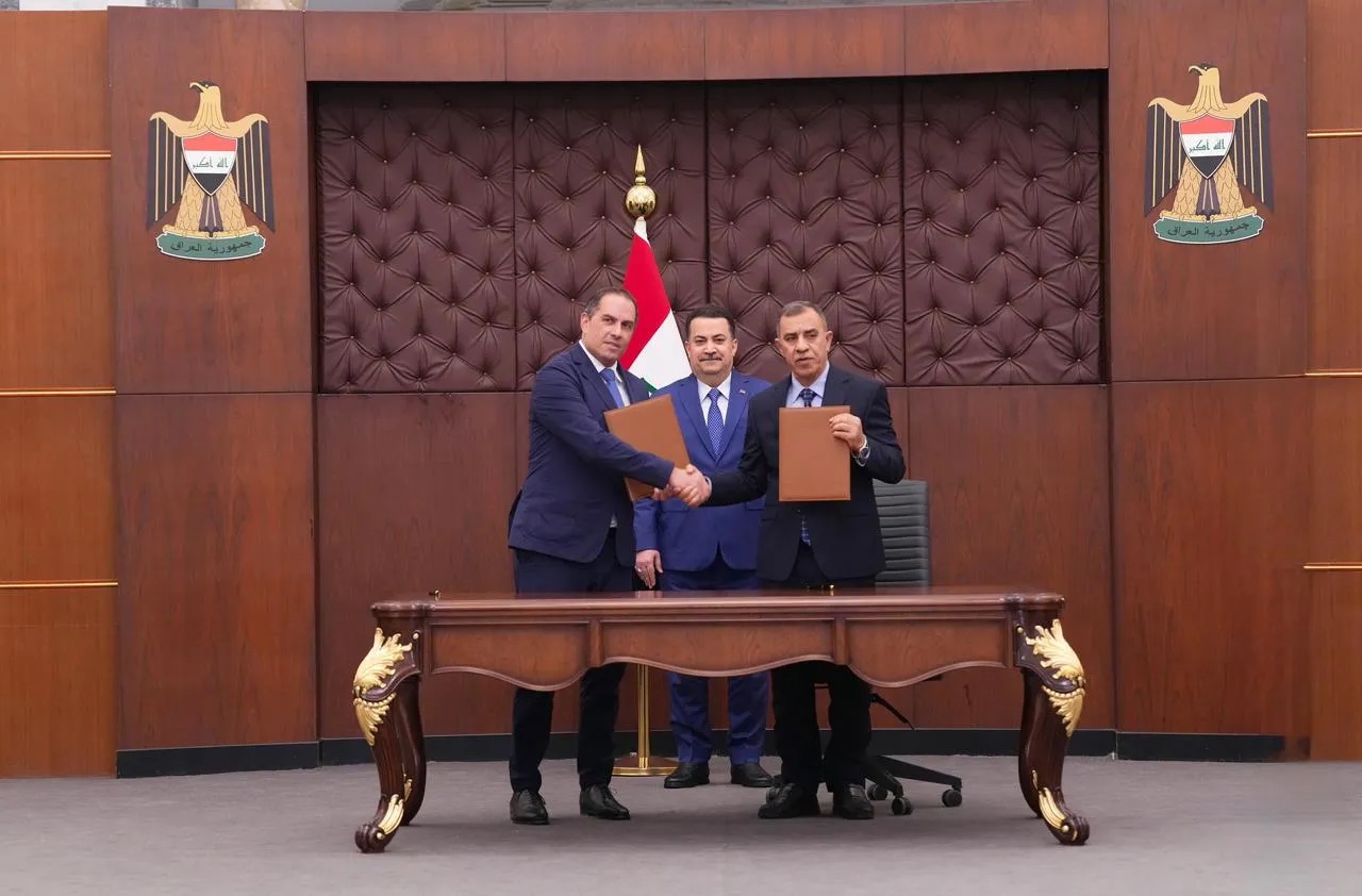 السوداني يوقع إحالة مشروع تطوير مطار بغداد الدولي إلى ائتلاف CAAP بقيادة كوربوراسيون أمريكا للمطارات