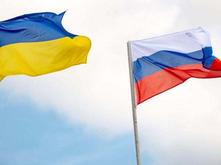 أوكرانيا تفرض عقوبات على كبار المسؤولين الروس ومؤسساتهم في خطوة جديدة لدعم موقفها ضد روسيا