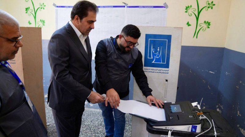 المندلاوي بعد الإدلاء بصوته: المشاركة الواسعة تصنع التغيير وتحمي مستقبل العراق