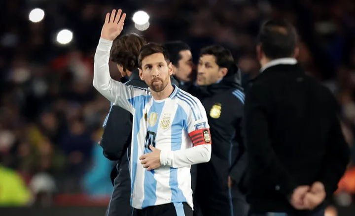 ميسي: سأعود لبرشلونة ولن أثقل على الأرجنتين