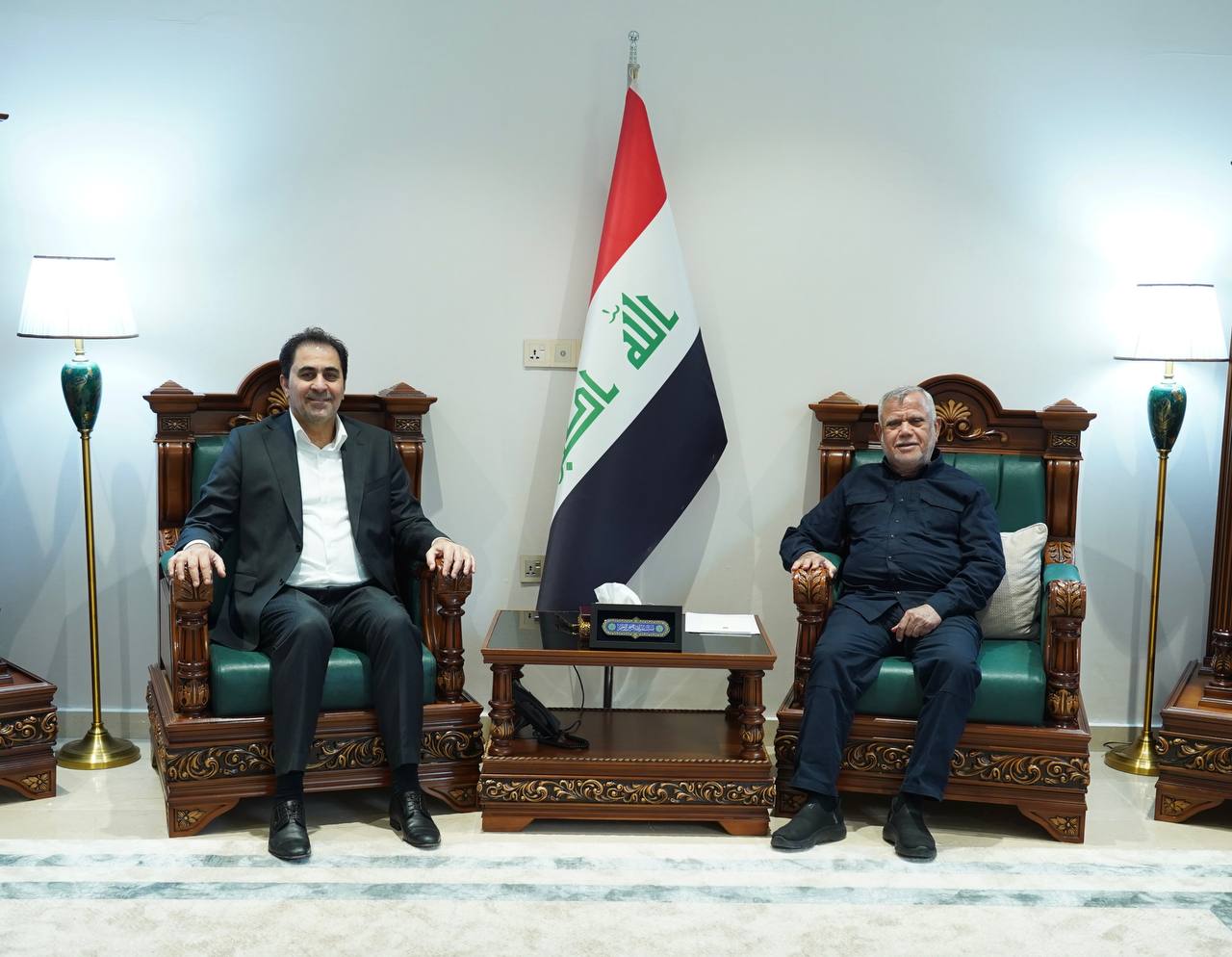 المندلاوي يبحث العامري آفاق المرحلة المقبلة و تعزيز العمل الوطني المشترك وسبل ترسيخ الاستقرار السياسي