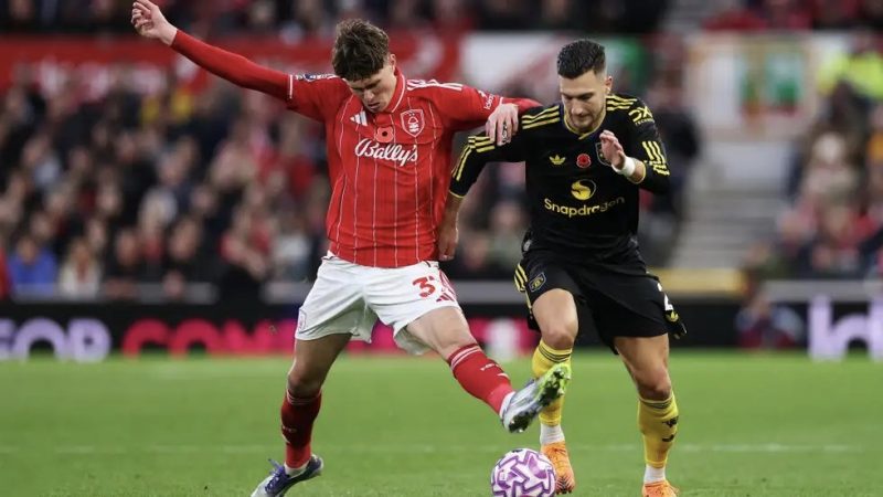 مانشستر يونايتد يفرّط بفوز ثمين ويتعادل مع نوتنغهام فورست 2-2