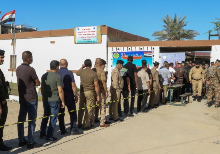 المفوضية تشيد بمشاركة القوات الأمنية في التصويت الخاص وتثمن وعيها الديمقراطي