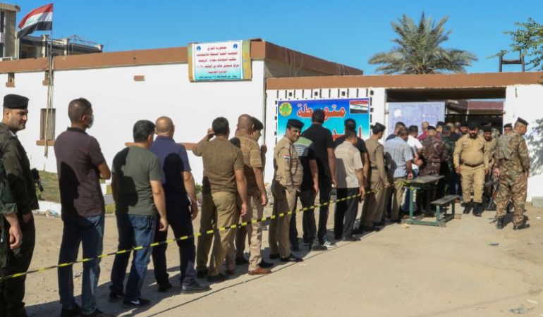 المفوضية تشيد بمشاركة القوات الأمنية في التصويت الخاص وتثمن وعيها الديمقراطي