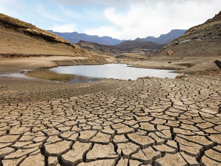 إيران تواجه أسوأ أزمة جفاف في تاريخها: تراجع مخزون المياه في السدود إلى أقل من 3% في مشهد