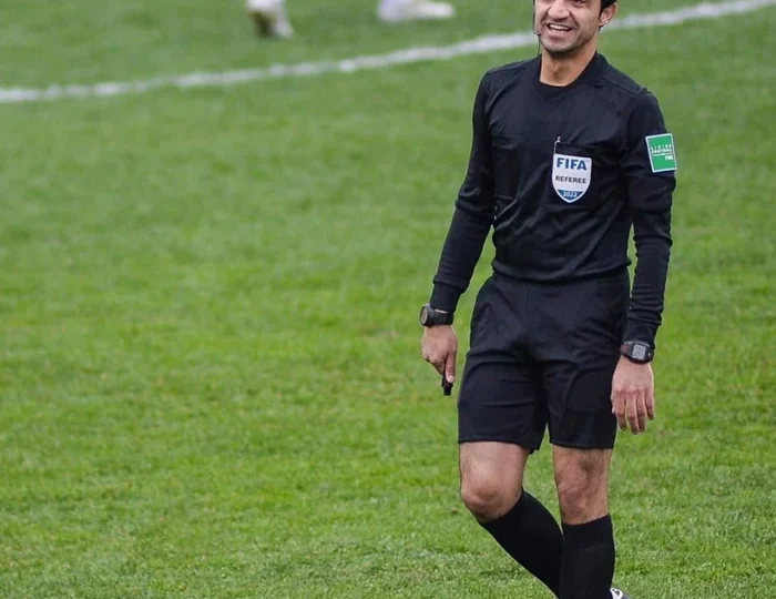 طاقم عراقي لتحكيم مباراة الريان القطري أمام الشباب السعودي في دوري أبطال الخليج