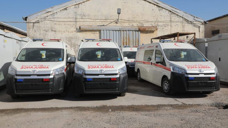 محافظ بغداد يعلن تسليم وزارة الصحة (67) سيارة إسعاف يابانية الصنع