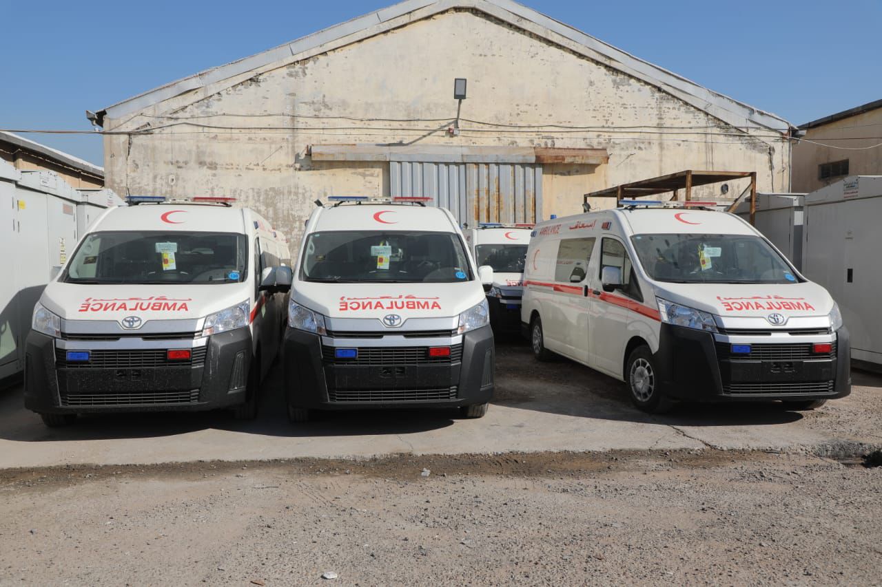 محافظ بغداد يعلن تسليم وزارة الصحة (67) سيارة إسعاف يابانية الصنع