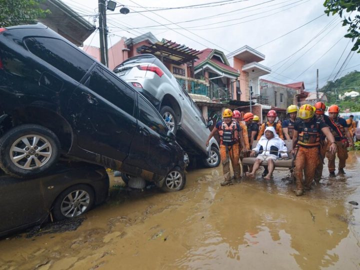 الفلبين.. إعصار كالماغي يخلف 66 قتيلا ويمحو أثر 26 شخصا