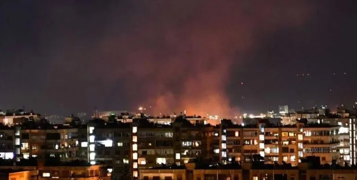 انفجار بمنطقة المزة في دمشق يرجح أنه ناجم عن صاروخ أطلقته طائرة مسيرة