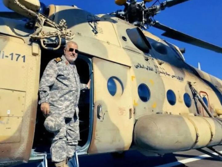 الحرس الثوري يجري مناورات للطائرات المسيرة شمال غرب إيران