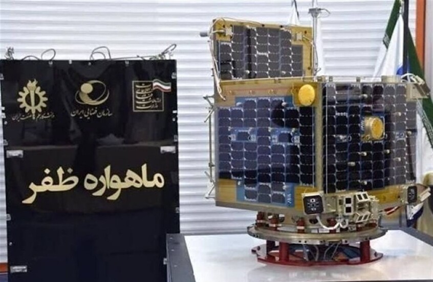 إيران تعلن إطلاق تاريخي لثلاثة أقمار صناعية إيرانية