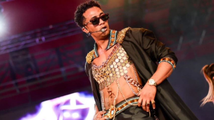 محمد رمضان: ما ارتديته في ” مهرجان كوتشيلا ” خطأ لن يتكرر