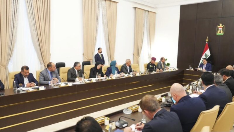 السوداني يشكّل لجنة لدراسة أسباب التأخير في مشروع مدينة الورد