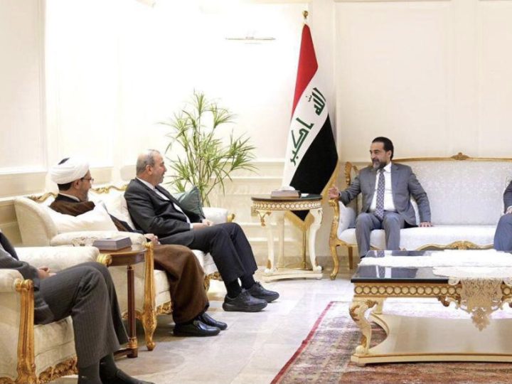 رئيس البرلمان والسفير الإيراني يبحثان تعزيز علاقات البلدين والتطورات الإقليمية