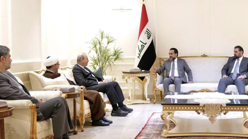 رئيس البرلمان والسفير الإيراني يبحثان تعزيز علاقات البلدين والتطورات الإقليمية