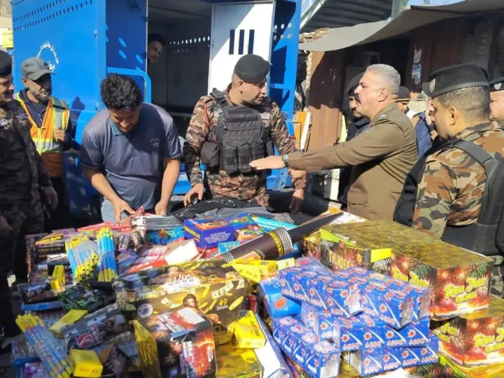 القوات الأمنية تصادر كميات كبيرة من الألعاب النارية شرقي بغداد