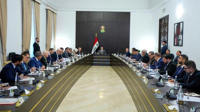 بينها تخص رواتب الموظفين واصلاح البطاقة التموينية .. قرارات جديدة للمجلس الوزاري للاقتصاد