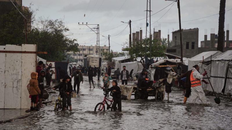 بعد اليابان وقبرص .. عاصفة “بايرون” تضرب الشرق الأوسط خلال 24 ساعة المقبلة وسط تحذيرات من أمطار غزيرة وفيضانات
