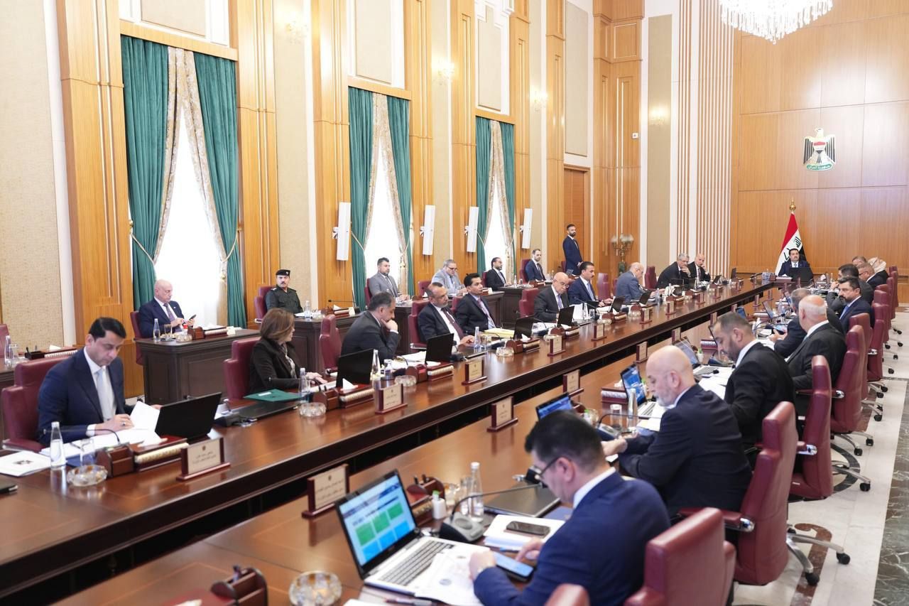 بينها تتعلق بالقروض والكهرباء.. ” اخر الاخبار ” تنشر نص قرارات مجلس الوزراء