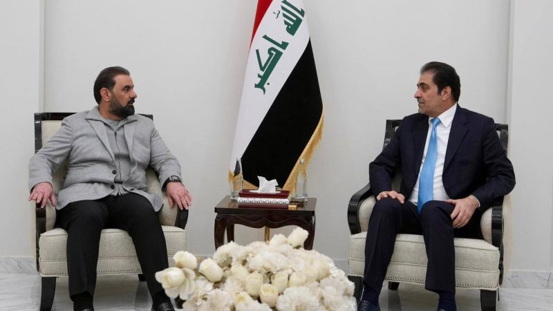 رئيسا مجلس النواب و ائتلاف الأساس العراقي يبحثان سبل تعزيز الاستقرار السياسي
