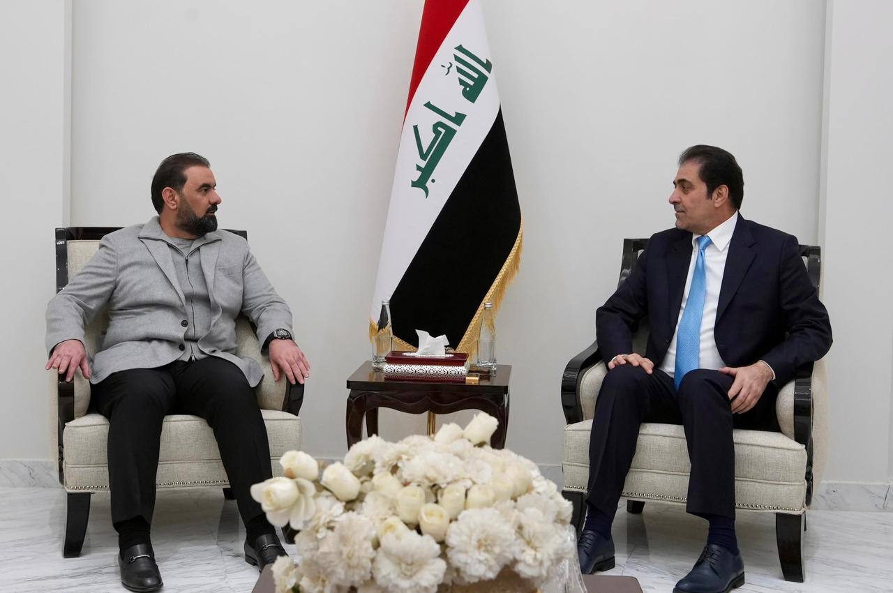 رئيسا مجلس النواب و ائتلاف الأساس العراقي يبحثان سبل تعزيز الاستقرار السياسي